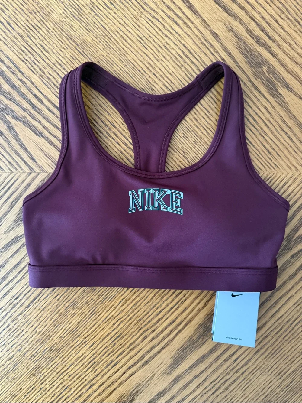 NIKE Swoosh Medium Support Padded Sports Bra - Burgundy Crush